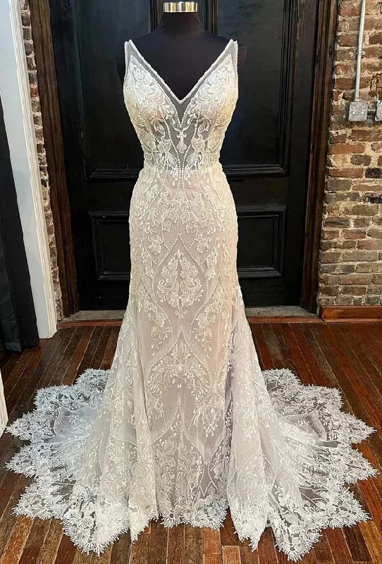 V-Neck Backless Lace Mermaid Wedding Dress