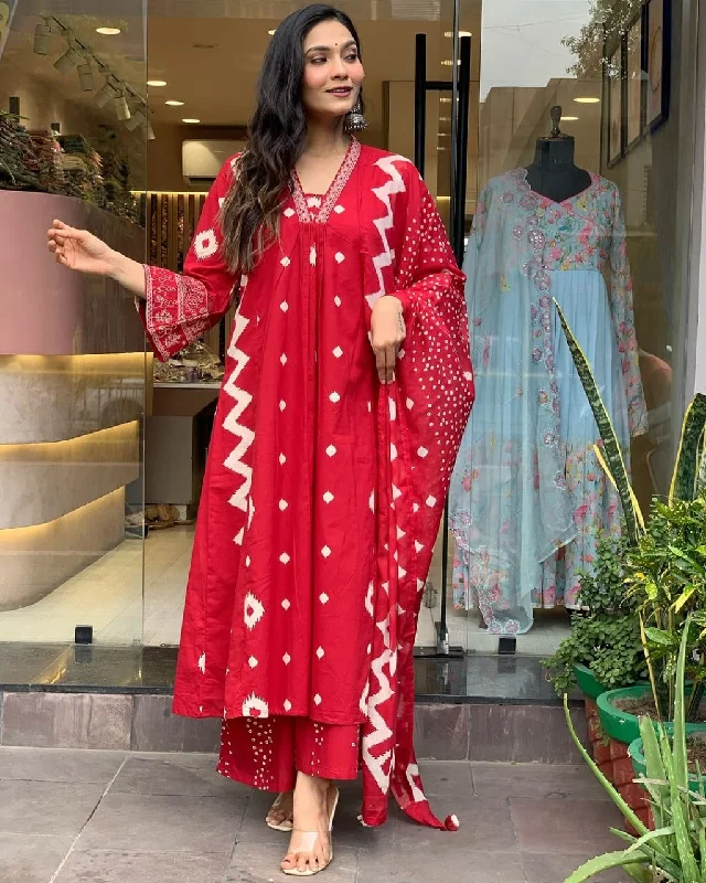 Look straight out of a dreamy movie set as you turn around and walk in this elegant flaired suit ! The perfect of traditional wear New anarkali kurta set. Women's printed cotton kurta  plazo pant or dupatta set